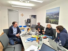 AG Soziale Inklusion: (von links) Marco Schleicher, Schulleiter, Markus Niemeier, Förderstättenleiter, Katharina Werner, Stabsstelle Bildung/projekte und Beate Drückler, Wohnbereichsleiterin. (Barmherzige Brüder Behindertenhilfe gGmbH/Doris Zwick )