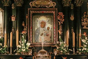 Gnadenbild "Schwarze Madonna" in Częstochowa, Ort des Generalkapitels (Österreichische Provinz/Clipdealer )