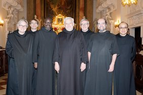 Neue Provinzleitung mit Generalprior Frater Pascal Ahodegnon und Generalrat Frater Joaquim Erra (© Bernhard Zahrl/Ordensprovinz Europa Mitte )